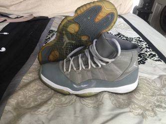 Jordan's retro 11 cool grey 10.5