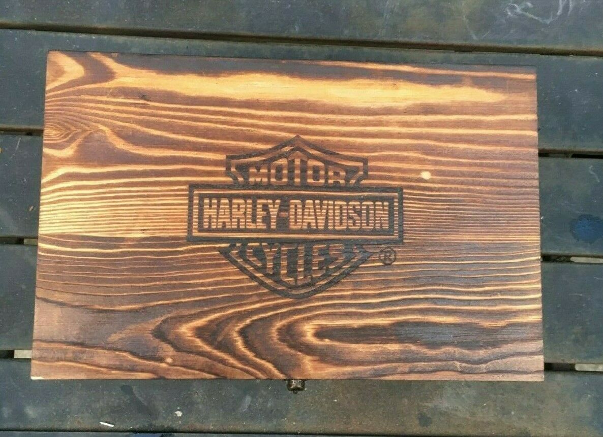 Harley-Davidson Cheers Gift Set 2 Lowball Glasses, Beautiful Pine Box