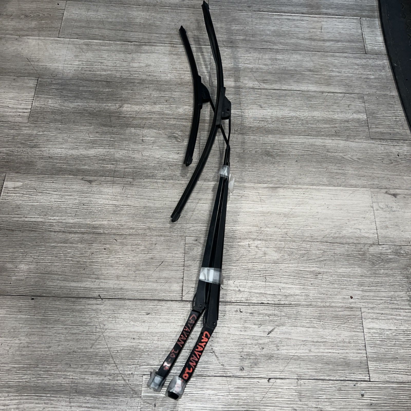 2012-  2020 DODGE CARAVAN Wiper Arm Oemlh/rh Set Only Front Wiper Arms OEM