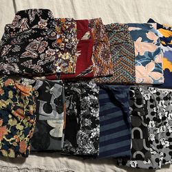 15 Pairs Of Lularoe Leggings (One size)