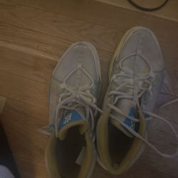 nike kyries
