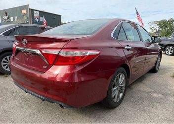 2016 Toyota Camry SE