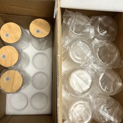 Brand New - 24oz glass jar with wooden lid and straw holder * 12
