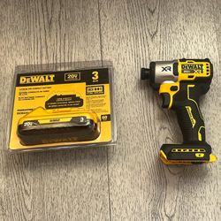 DEWALT 20V compact Battery With X3 Impact Drill 