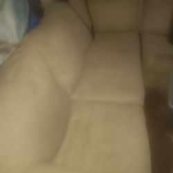 75$ 4 Piece Sectional With Chase (Make Offer) Need Gone Today