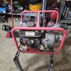 Honda Water Trash Pump.  With Hoses
