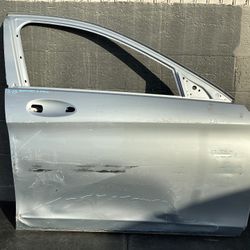 2014 2018 Mercedes S Series Right Front Door OEM