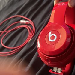 Beats Solo 2 By Dre (I Have Box )