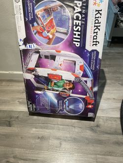 NEW!!! Ultimate Spaceship by KidKraft 🚀 $100 OR BEST OFFER!