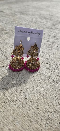 Earings