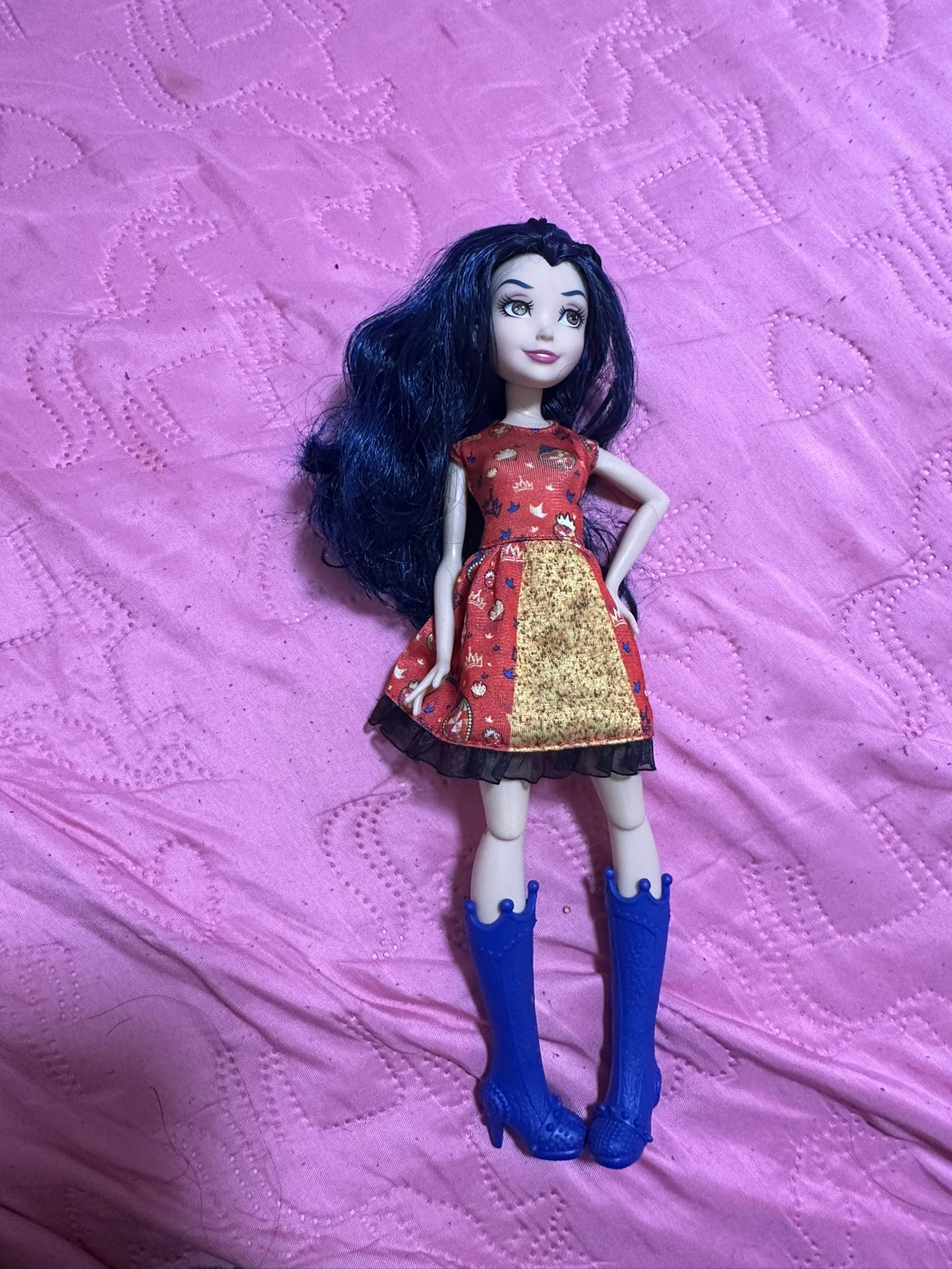 Evie Descendants Doll!