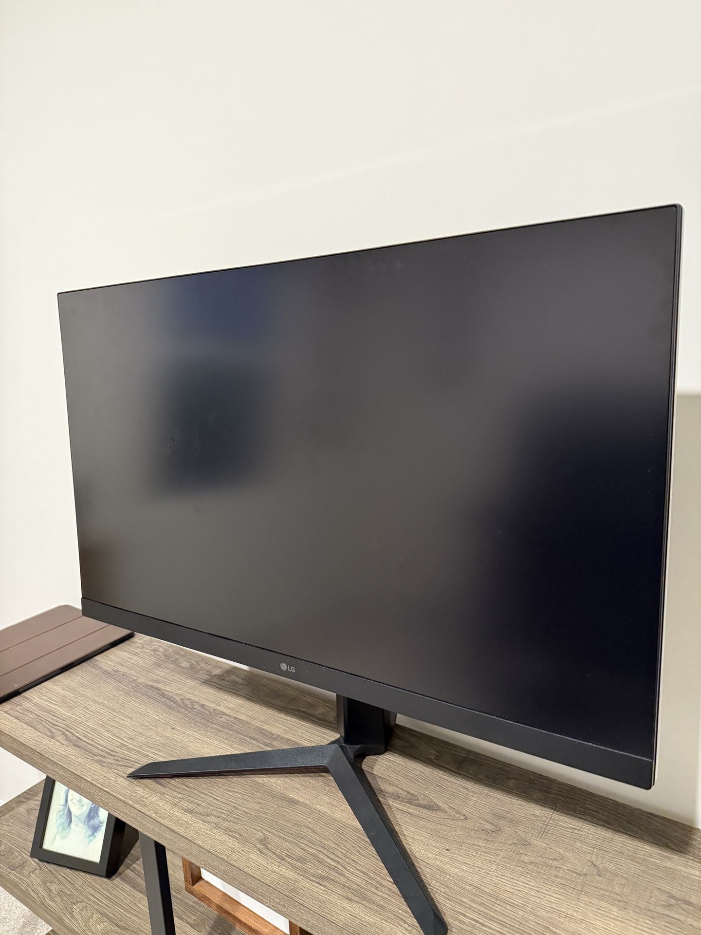 LG 32” Ultra Gear QHD Monitor (2k Resolution)