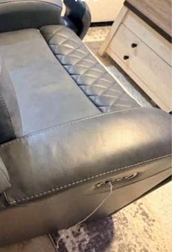 Recliner sofa