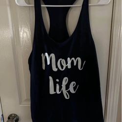 Mom Life T Shirt Large 