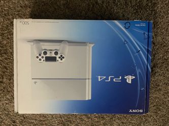 White PlayStation 4 (PS4) - One Controller & The Last of Us