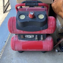 Husky 4 Gallon Air Compressor 