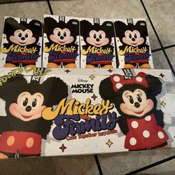 Mickey And Family 