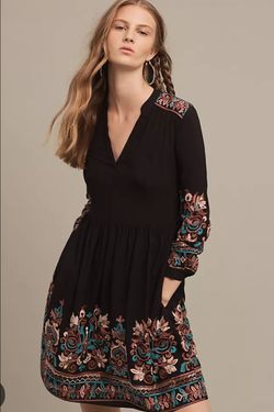 Anthropologie) – Vibrant Luxury Embroidery