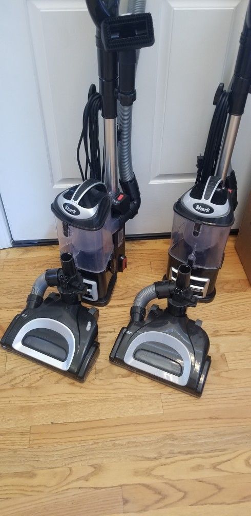NEW cond Shark NAVIGATOR VACUUM. , WITH ATTACHMENTS. , AMAZING POWER SUCTION. , WORKS EXCELLENT. , IN THE BOX. ,