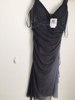 Windsor grey charcoal color dress woman’s size 5 sparkly