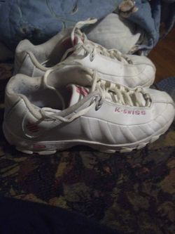 Women's K Swiss Tennis Shoes In Great Condition 
