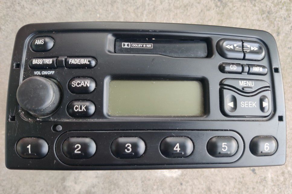 Ford 4500 N OEM AM/FM RADIO tuner CASSETTE player YSF-18C838-CB