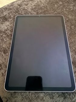 2023 iPad Air 256GB Cellular (Purple) – Excellent Condition