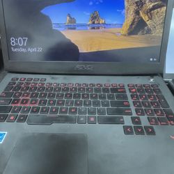 ASUS ROG G751JT 17.3", i7-4720HQ, GTX 970, 500GB SSD, 1TB HD, 32GB Gaming Laptop