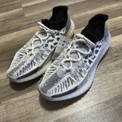 Yeezy Boost 350 V2 CMPCT ‘Panda’