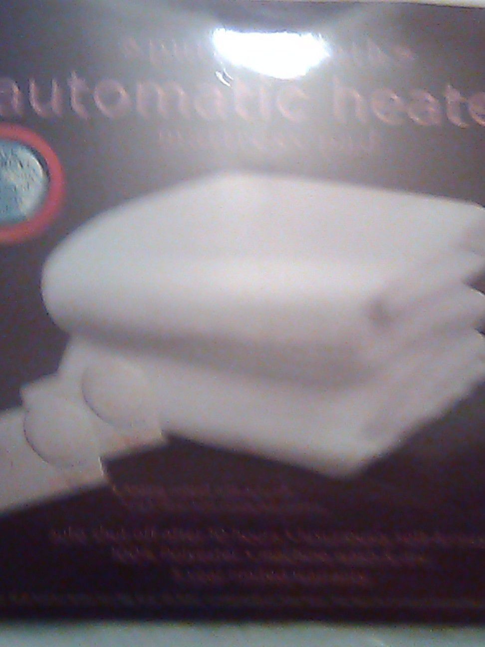 Brand new full size heated mattress cover by pure warmth mattress cover