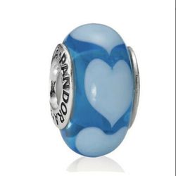 ʕ·ᴥ·ʔRetired Authentic Pandora Aqua Blue Murano Bead with Hearts