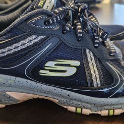 Sketchers Hiking Shoes 