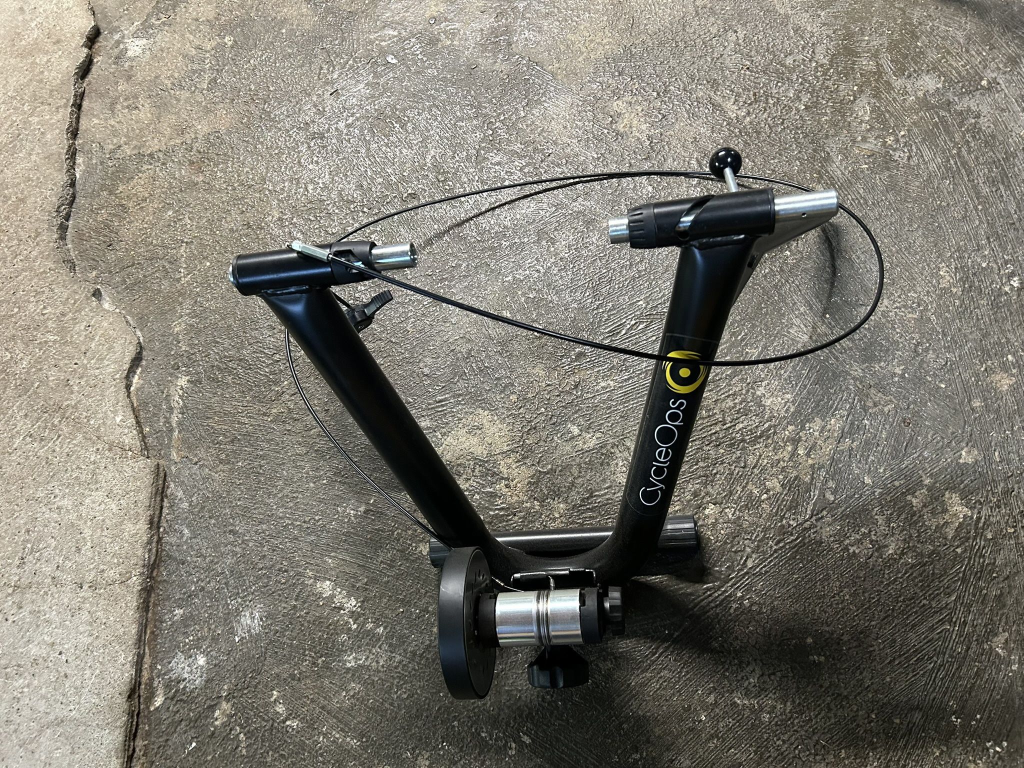 CycleOps (Saris) MAG+ Indoor Bike Trainer