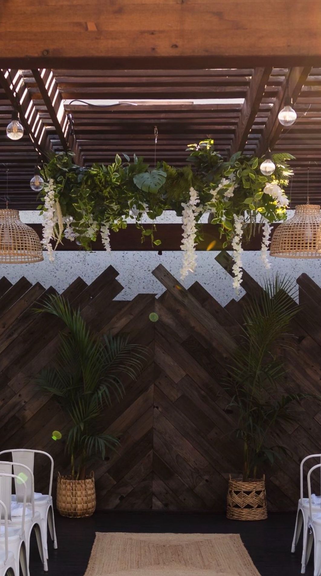 Hanging Floral Decoration w/ Adjustable Wires 