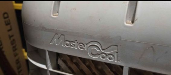 Mastercool 4000 CFM 115v 3 speed slim profile window evaporative cooler for 1600 sq. Ft