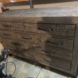 Dresser, Two Night Stands, With Mirror 