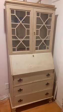 Armoire Antique