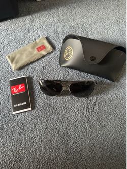 Ray Bans brand new