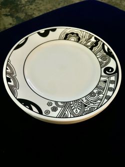 Corelle Dinner Plates (8)