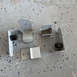 WALLS BRACKET 
