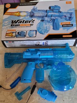 New In Box Electric Water Gun, Rechargeable with Light Up Tip