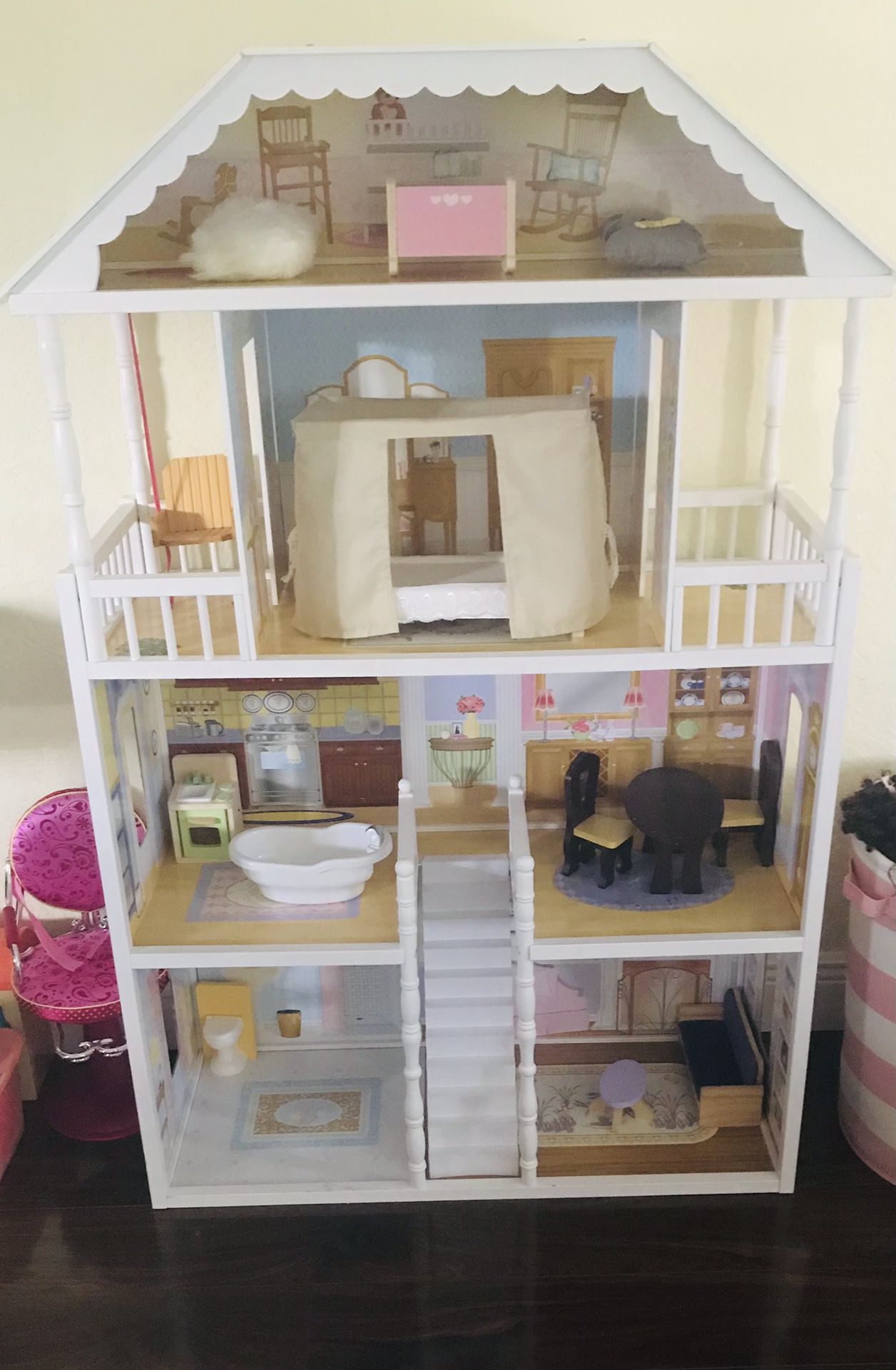 Kidkraft Doll house