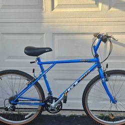 GT bike- 20" frame - Excellent Condition
