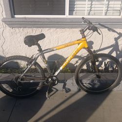 Men's 26" Aluminum Trek 4300 Mountain Bike 