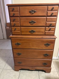Dresser on wheels