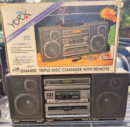 Vintage Yorx Stereo System Model DM4400