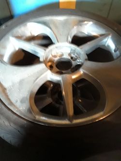Set of 4 18 inch wheels & tires