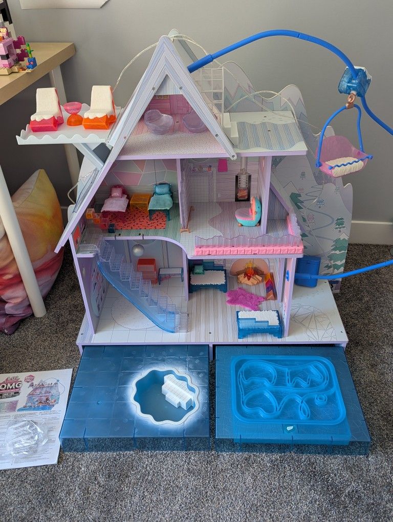 LOL Surprise O.M.G. Winter Chill Cabin