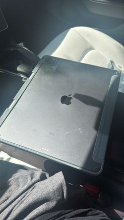 iPad Pro Cellular A2379 (for parts)