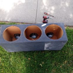 Ground Shaker GSP 312 12-in Pro Triple Ported Box